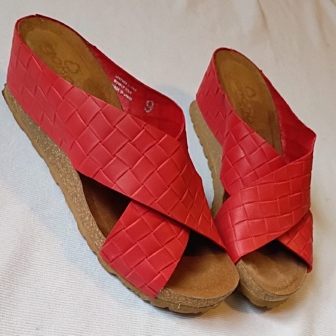 Yokono Red Imprinted Woven Slide Sandals